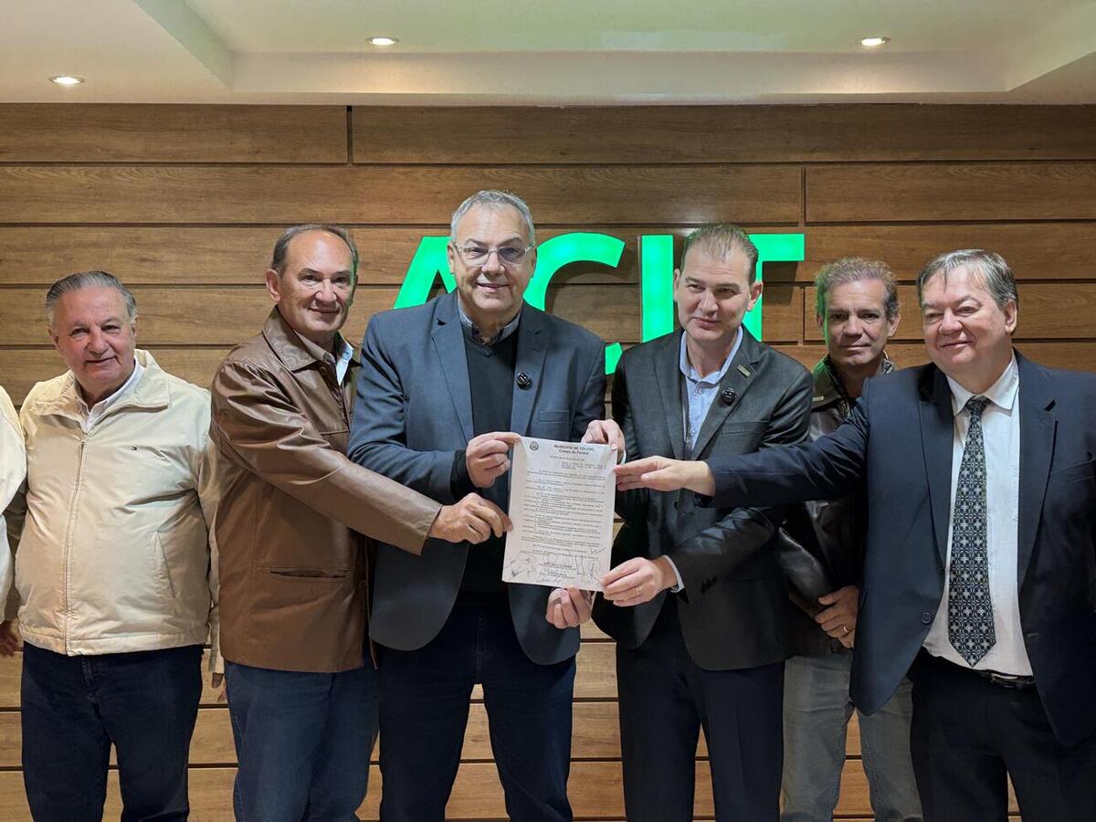 Lei sancionada nesta quarta-feira (15) institui o Dia Municipal do Associativismo, celebrado anualmente em 15 de julho