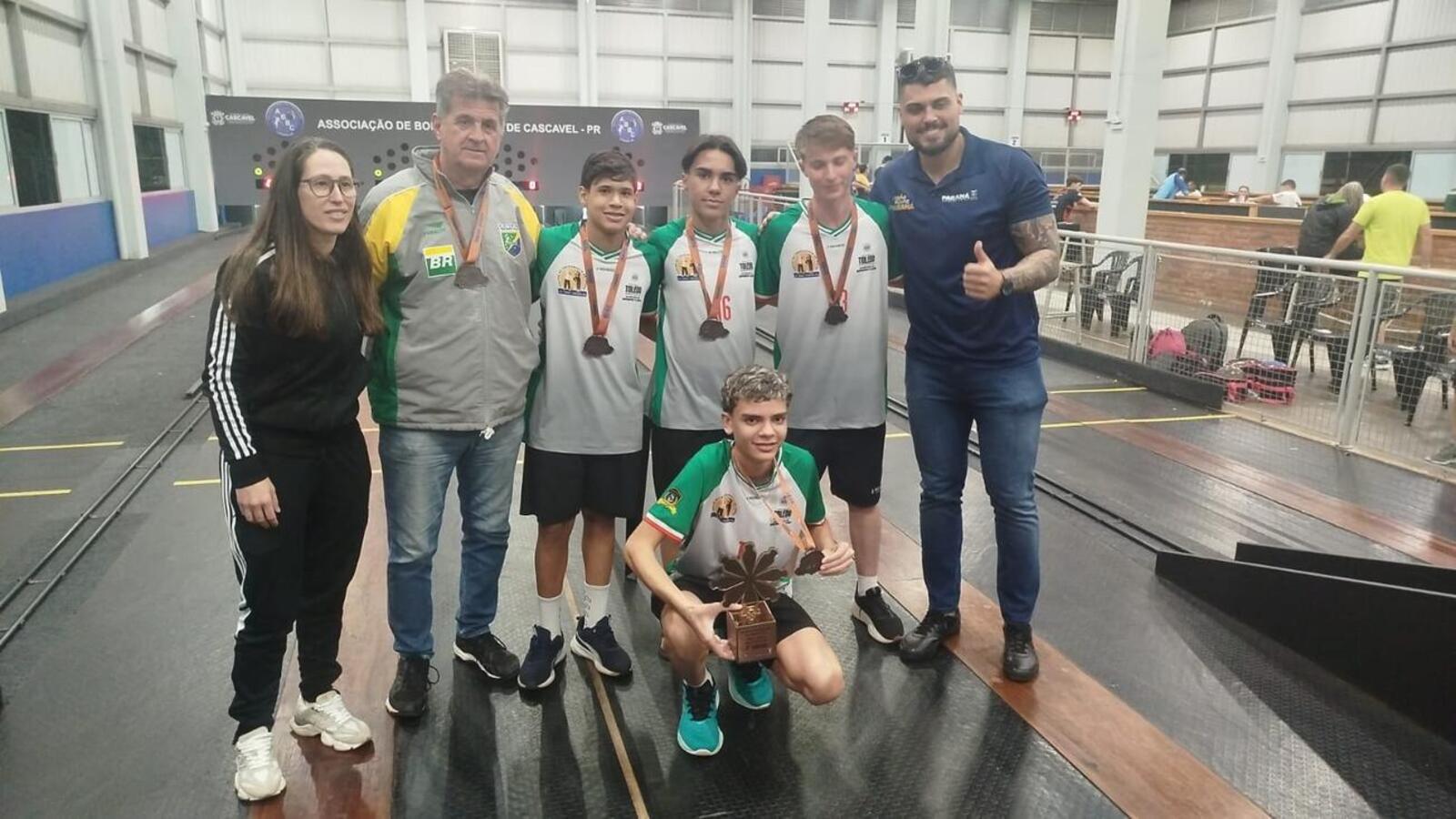 Equipe do bolão masculino ficou com a medalha de bronze