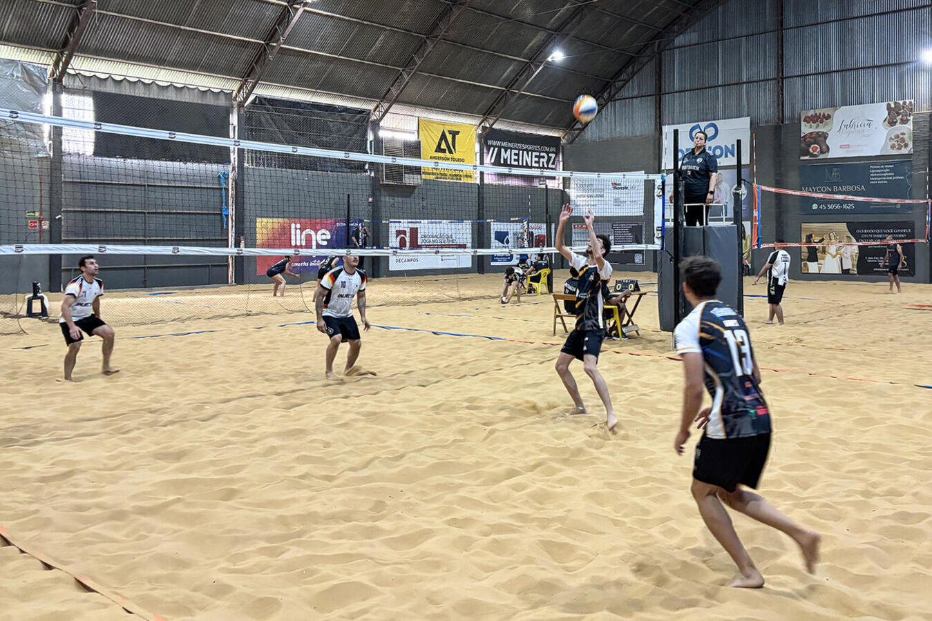 Várias praças desportivas viveram as emoções da última etapa dos Jogos Abertos de Toledo; campeões de todas as disputas serão premiados amanhã (1º/9) à noite