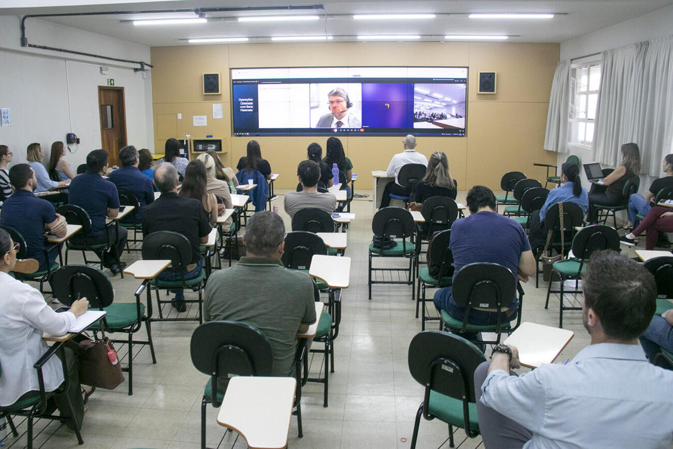 Capacitação envolve 83 servidores de diversos setores da administração municipal; aula inaugural foi ministrada na manhã desta terça-feira (18) na Escola de Governo 