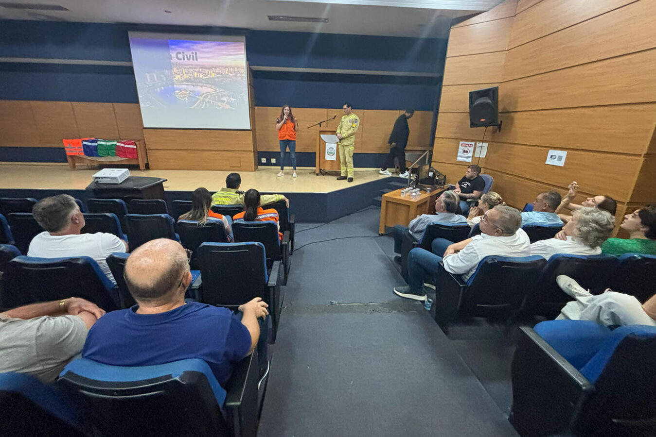 Ato realizado na noite desta quarta (19) no Auditório Acary Oliveira foi prestigiado por autoridades e contou com a presença de lideranças comunitárias da cidade e do interior