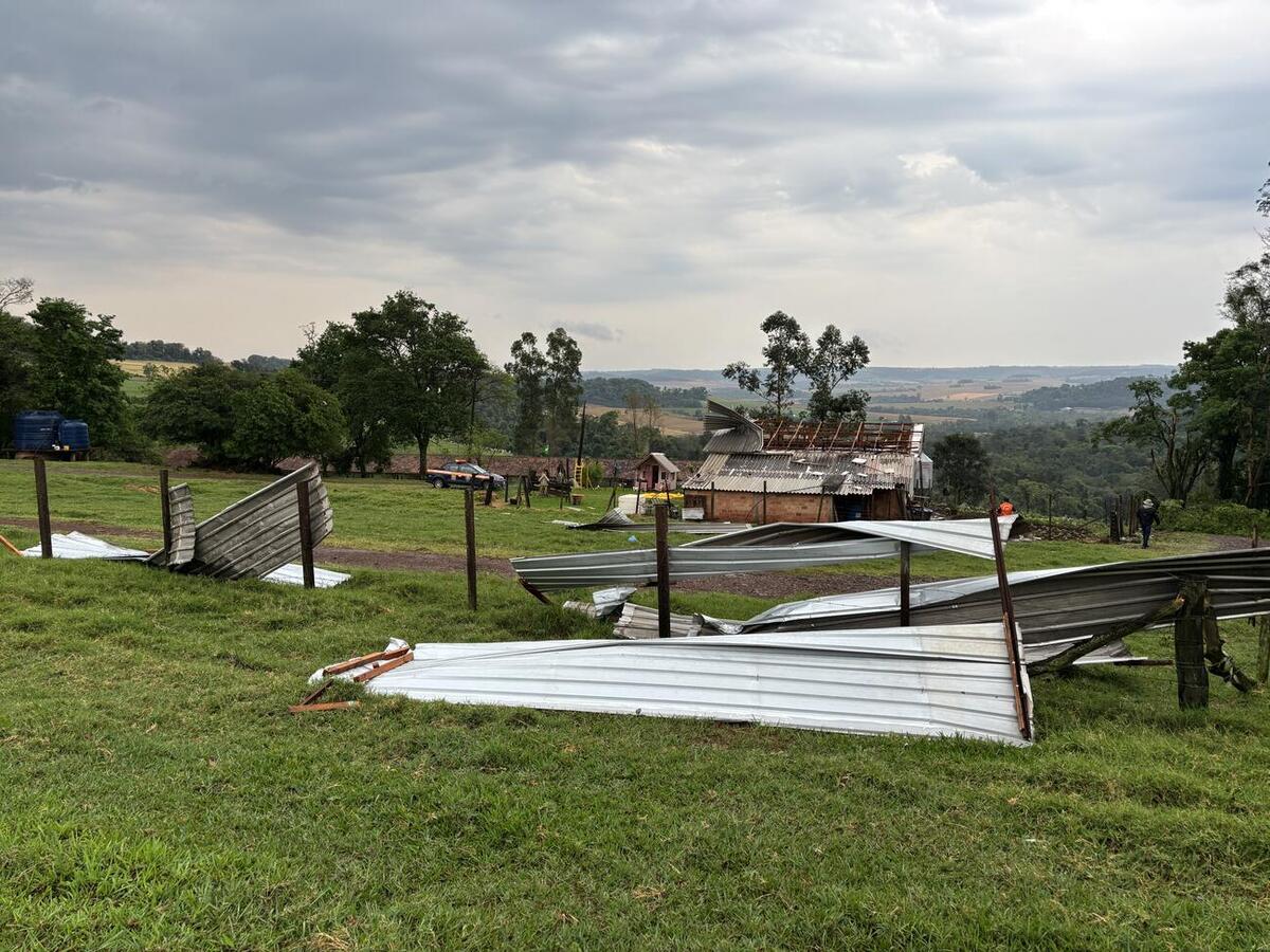 Ocorrências foram registradas na manhã de domingo (30), com maior dano em uma propriedade entre a Linha São Salvador e Cerro da Lola
