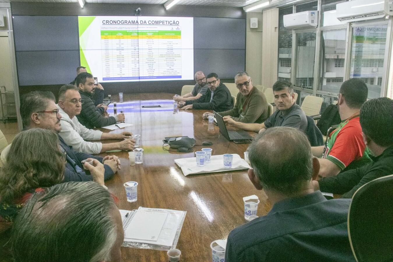 Secretaria Municipal de Esportes e Lazer promoveu reunião de alinhamento para competição que será realizada em novembro e deverá reunir 7.000 atletas