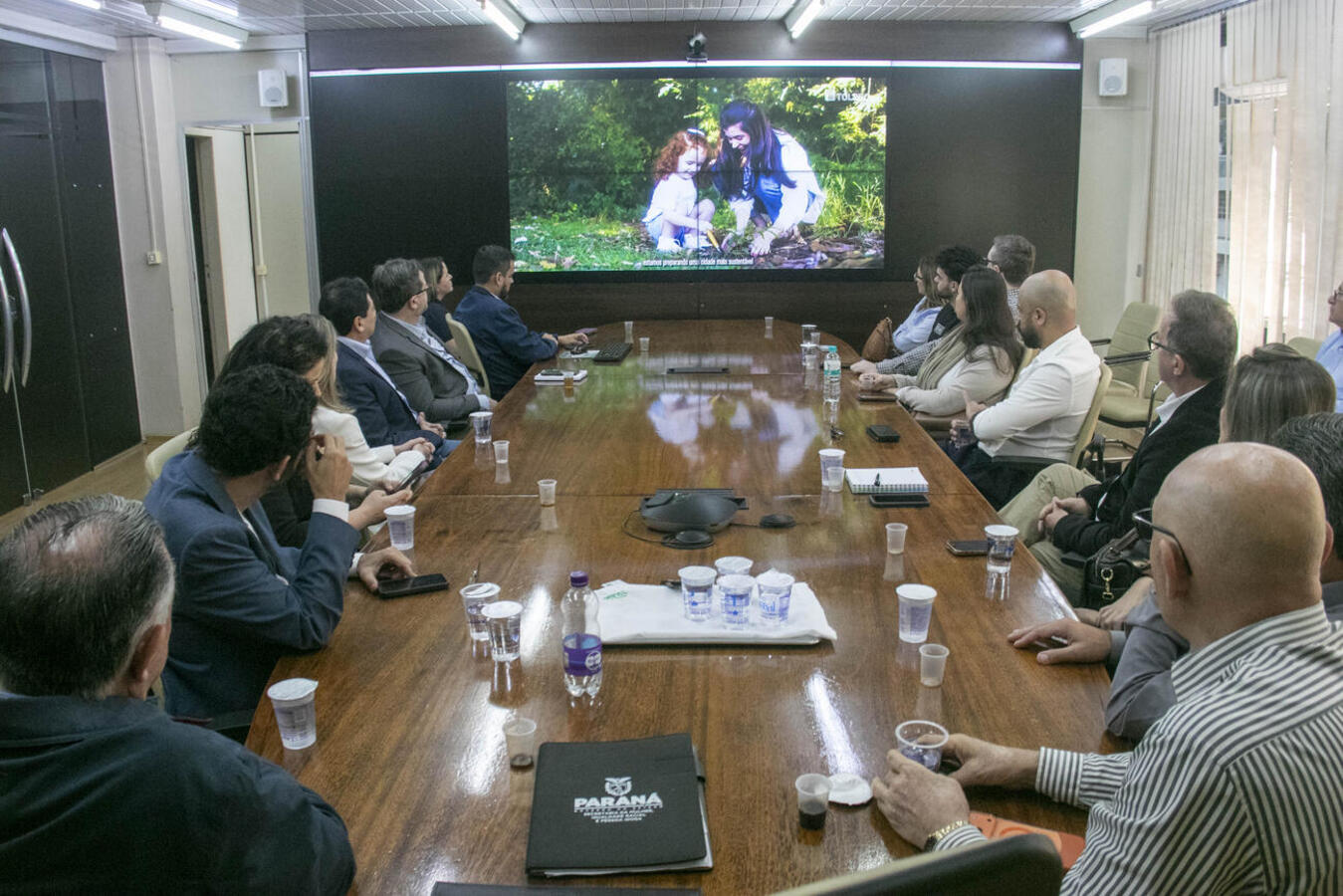 Grupo reúne representantes do Poder Legislativo, Executivo e entidades empresariais de Concórdia para conhecer experiências desenvolvidas pelo município de Toledo na acolhida e integração de imigrantes