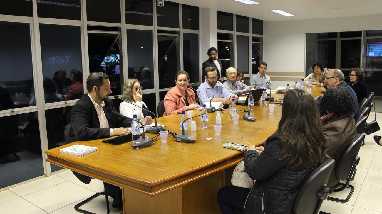 AUDIÊNCIA PÚBLICA DE AVALIAÇÃO DO PLANO MUNICIPAL DA EDUCAÇÃO