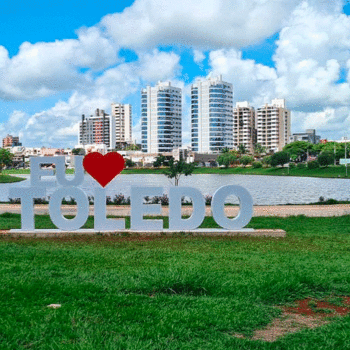 Letreiro Eu Amo Toledo