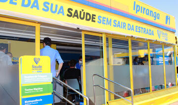 No mesmo espaço e em poucos minutos, os profissionais da estrada tiveram diversos procedimentos à disposição na carreta do Saúde na Estrada