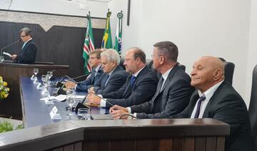 Duas honrarias foram entregues, a de Cidadão Honorário do Município e a Medalha Willy Barth