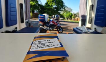 O Departamento de Trânsito lembra quais são os itens obrigatórios para garantir a segurança dos trabalhadores que usam a moto em suas atividades