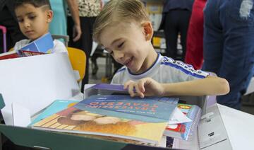Alunos da Borges de Medeiros receberam materiais pedagógicos. (Ricardo Morante/Prefeitura de Toledo)