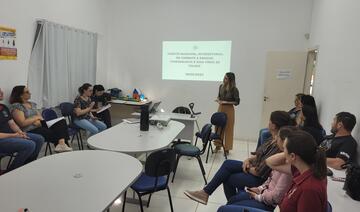 Representantes de órgãos públicos e entidades da sociedade civil participaram de encontro na tarde desta terça-feira (9) no Centro Municipal de Controle de Endemias