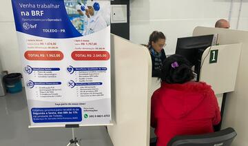 Oportunidades de emprego e serviços foram oferecidos em evento realizado pela BRF nesta quinta-feira (15) com o apoio da Embaixada Solidária e da Cáritas