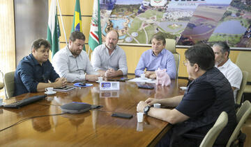Empresários do ramo de telecomunicações explanam projetos de expansão dos serviços