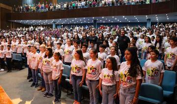 Teatro Municipal foi palco de mais uma formatura do PROERD
