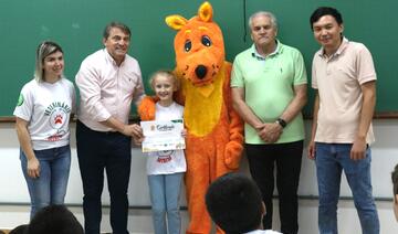 O Programa Veterinário Mirim é realizado pelo Município de Toledo, por meio de diversas secretarias, em parceria com a Pontifícia Universidade Católica do Paraná (PUC-PR)