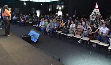 No ano passado aconteceram atividades com o intuito de fomentar a economia a partir de qualificações, geração de emprego e renda, promoção de eventos e apoio às empresas