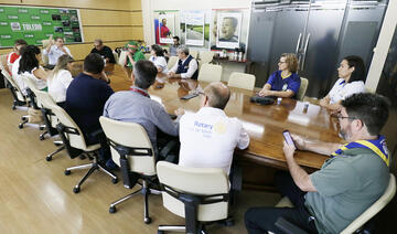Em reunião na manhã desta terça (30), prefeito apresentou aos presentes um panorama da doença e falou sobre as ações que o município tem realizado