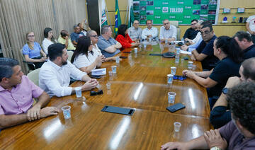 Objetivo do prefeito Mario Costenaro foi mostrar aos vereadores os motivos da reforma que deverá ser encaminhada no retorno das atividades do Legislativo