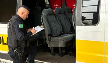 Vans e ônibus escolares têm itens de segurança verificados para estarem aptos à prestação do serviço