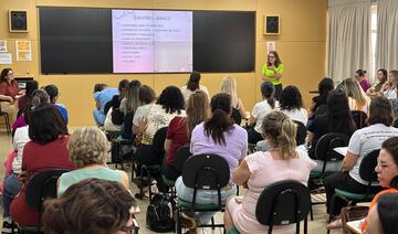Foram discutidos e esclarecidos assuntos relativos ao calendário escolar e questões institucionais das escolas e Cmeis