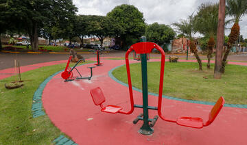 Com poucos recursos, Praça das Bandeiras, Praça Nona Rossoni e academia da terceira idade no Jardim Paulista são revitalizadas