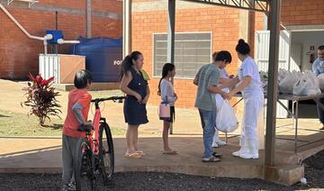 Cestas com arroz, feijão, iogurte, pão, suco e hortifrútis, oriundos do Programa de Aquisição de Alimentos, foram entregues nesta quarta (6) no Banco de Alimentos
