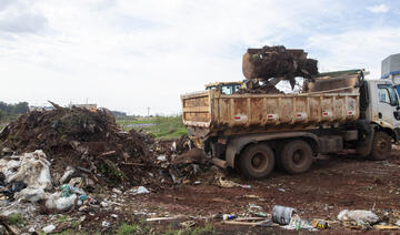 Limpeza realizada em área próxima da BR 163 marcou, na manhã desta segunda (8), o começo de ação que é fruto da parceria entre SMMA, SMST e Infra