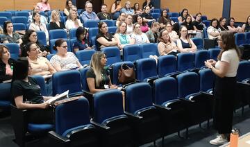 A Secretaria da Educação realizou uma reunião com diretores de Escolas Municipais e Centros Municipais de Educação Infantil (Cmeis) a fim de definir o calendário para 2026