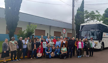 Cerca de 120 idosos participaram nesta semana de atividade em propriedade rural de Concórdia do Oeste; roteiro integra o Território Turístico Riquezas do Oeste