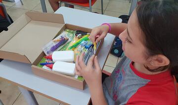 Providências a respeito dos kits de material escolar (foto), transporte escolar e estrutura de unidades estão sendo tomadas pela Secretaria Municipal da Educação