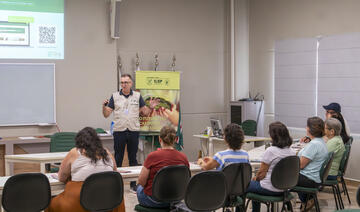 Pessoas do campo participaram nesta quinta-feira (2) do curso de Turismo Rural/Paisagismo e Decoração no Sindicato Rural de Toledo