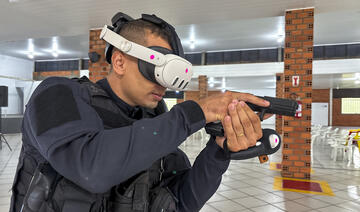 Tecnologia de "gêmeo digital" permite simulações imersivas de invasão escolar e combate a curta distância, elevando o nível de preparo dos oficiais