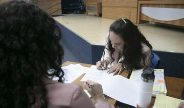 Nove profissionais passam a integrar o quadro funcional do município nas áreas de assistência social e educação